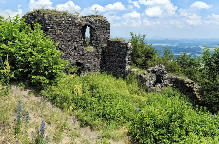 Zřícenina Hradu Ronov, Czech Republic (Czechia)